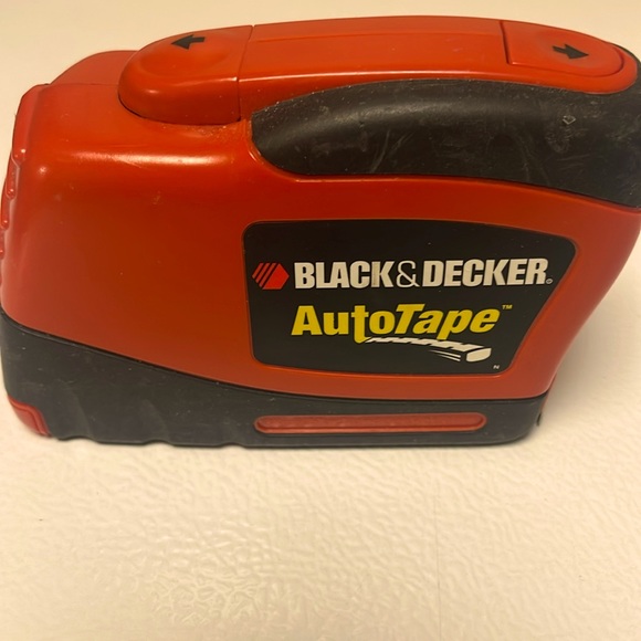 Black and Decker Autotape Tape Measure - Picture 1 of 3